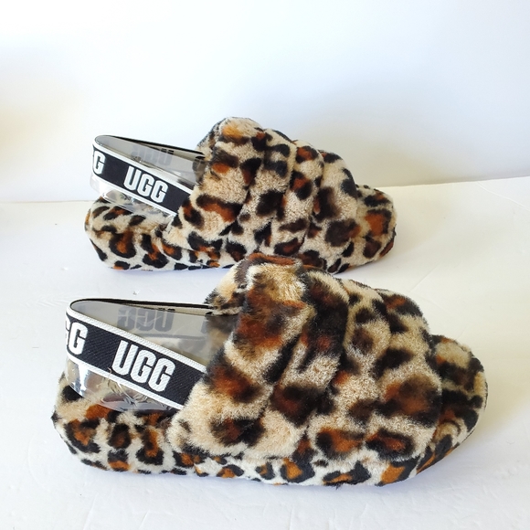 UGG Fluff Yeah Leopard Slide
Size 9 - Picture 5 of 8